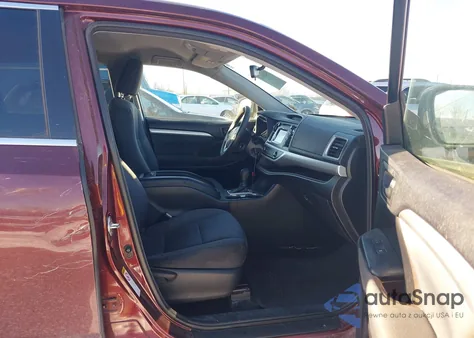 2015 Toyota Highlander Le z USA, uszkodzony, nr VIN 5TDZARFH2FS015952